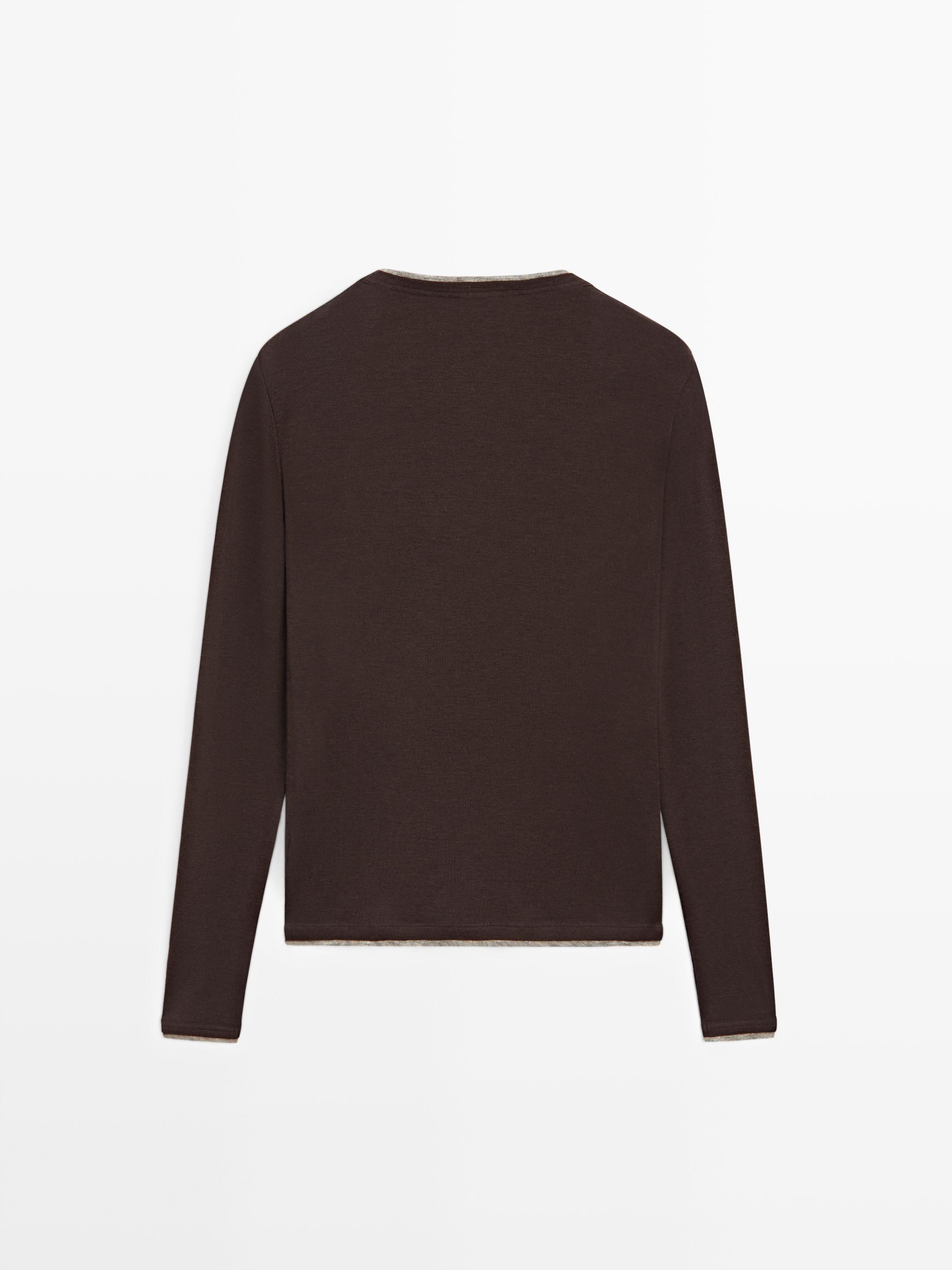 Long sleeve T-shirt with double layer trim